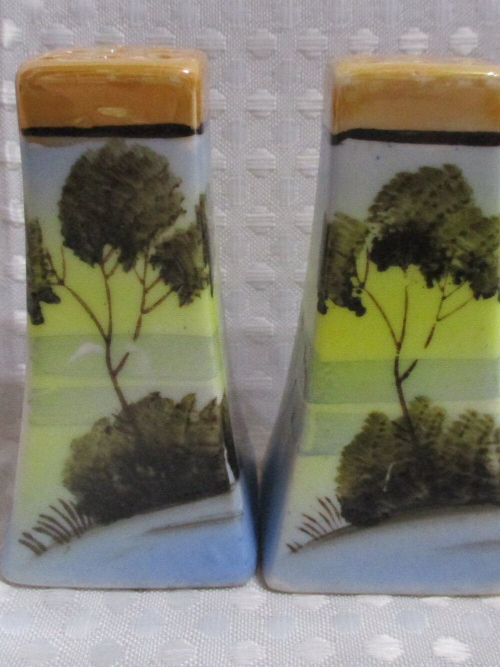 Vtg. Hand Painted Japan Square & Tapered Salt & Pepper Shaker Set Lusterware Top